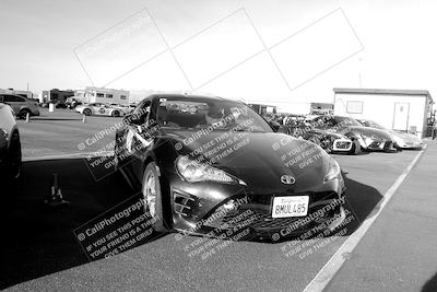 media/Dec-03-2023-Speed Ventures (Sun) [[63e011f1de]]/1-Pre Grid-Track Entry/